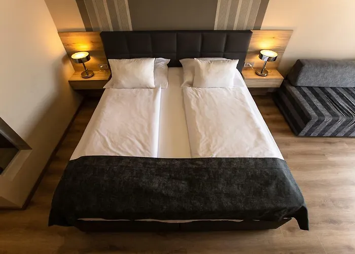 Gostilna In Motel Pri Lesniku